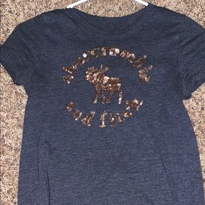 dark grey abercrombie t shirt